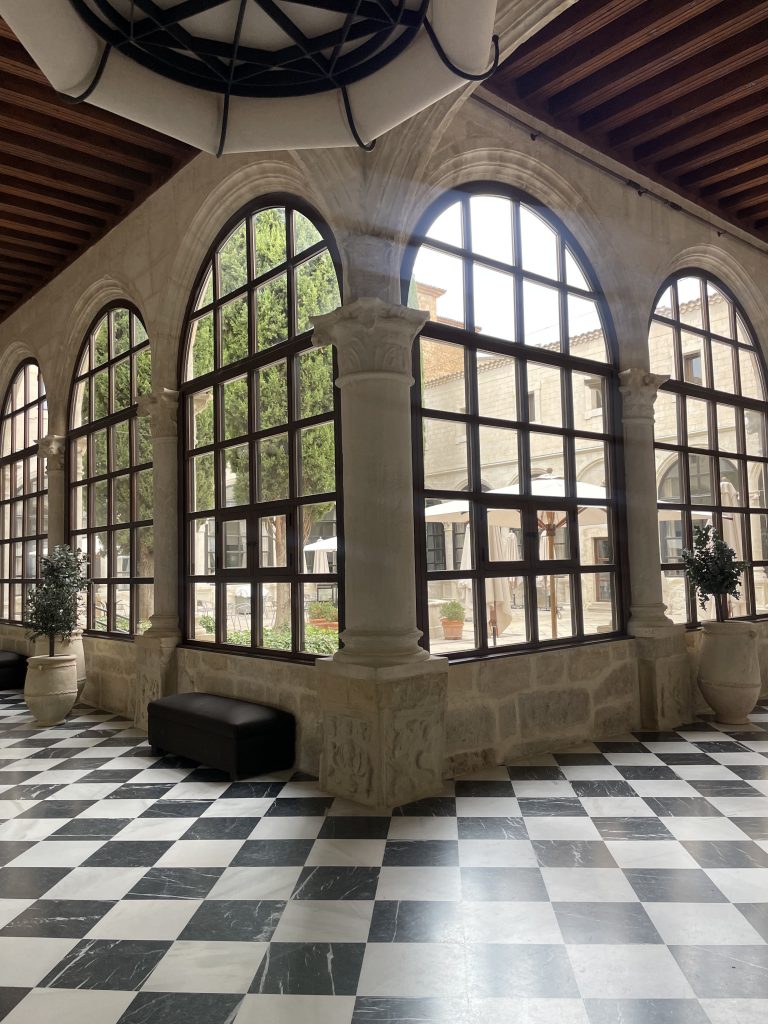 Parador de Cuenca Corridor