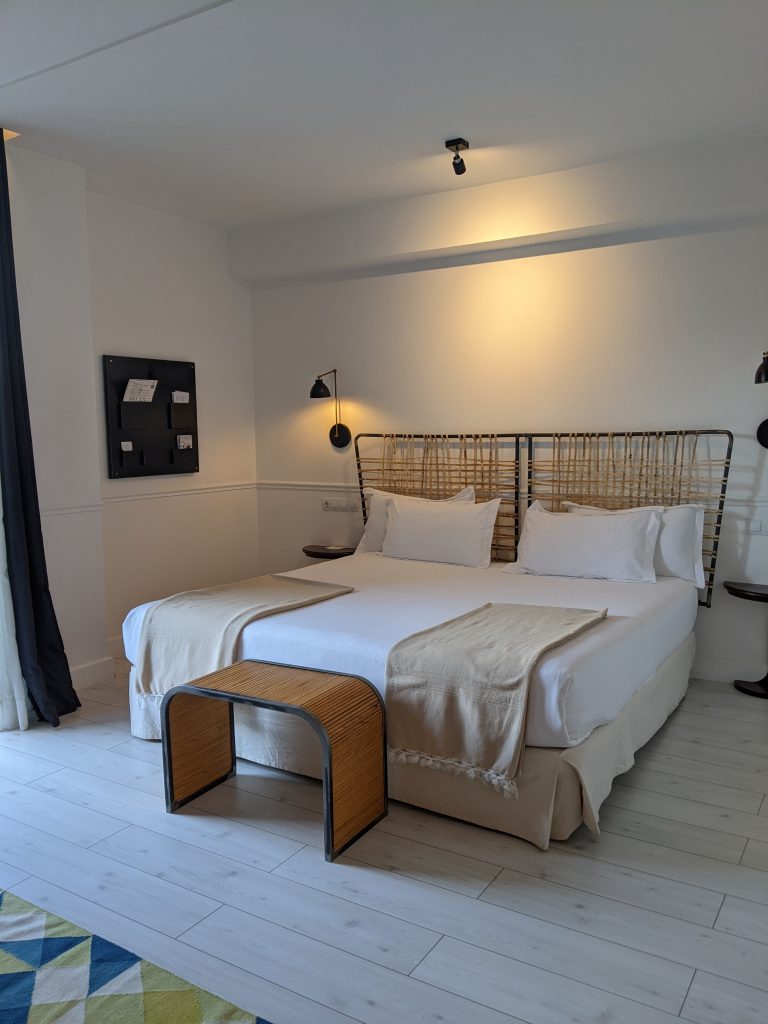 Double bed in a penthouse in 7 Islas Hotel Madrid